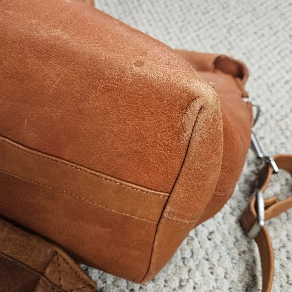 Promotional Canyon Outback Leather Goods  Golden‎ Brown Leather Dufflel  Travel